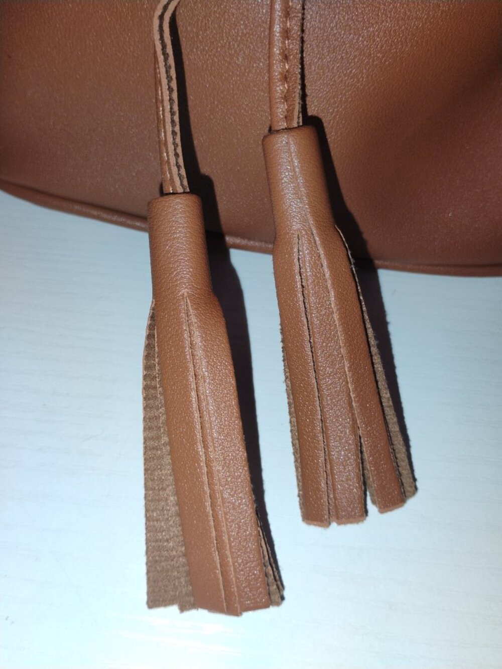 Mini drawstring bag with charm - Picture 9 of 12